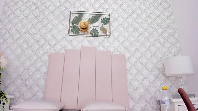 CannelaSmith live XXX chat