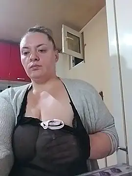 DiamondMia11's Live XXX Chat