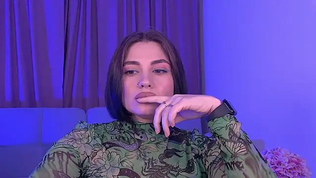 แชท XXX สดของ AdrianaToress