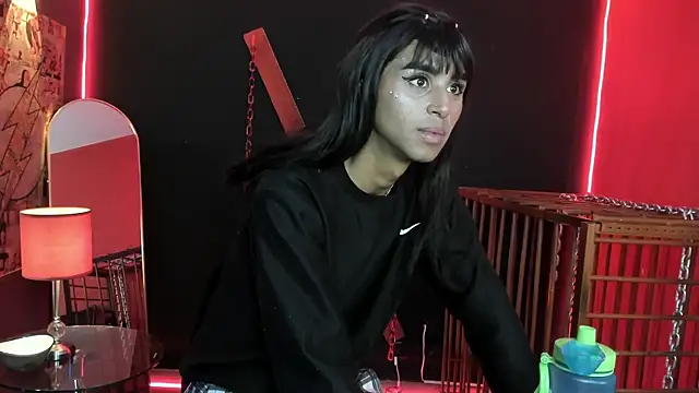 Charlot_bloom Webcamshow