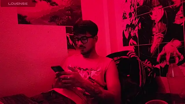 just_fucks Webcamshow