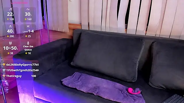 Chatroom XXX en direct de madii_lenon