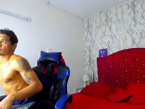 Dominic_Blaze élő XXX-chatje