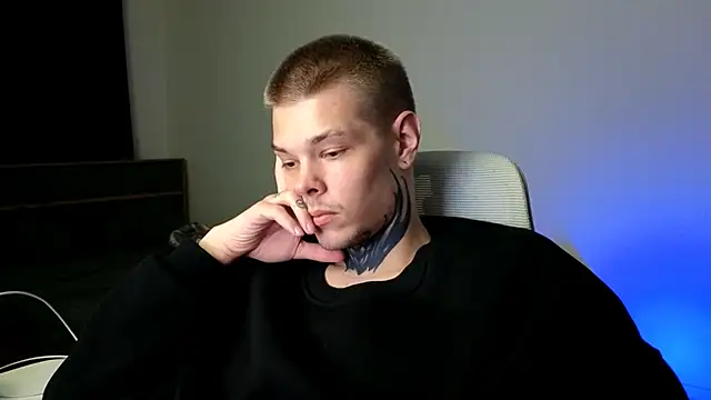 DENIS_HERE: онлайн-секс-чат
