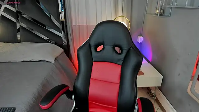 Chat XXX en directo de Magic_katt