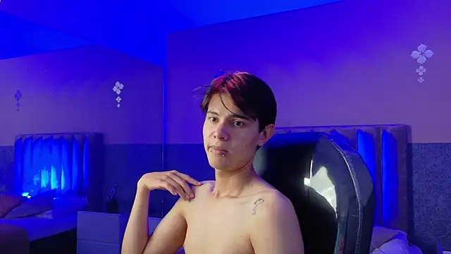 Derek_Sinn 在線直播表演