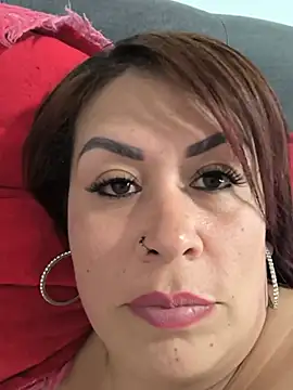 Natymendoza998 Adlı Modelin Canlı XXX Sohbeti