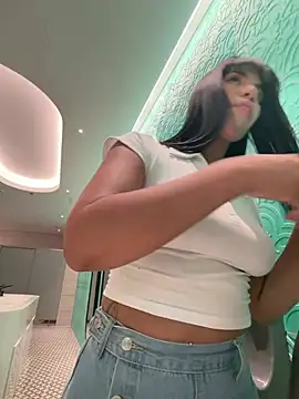 MonserratJons01 Live XXX-Chat