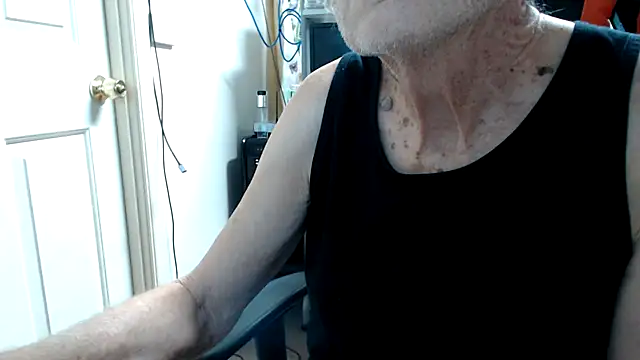 unclek23's Webcam Show
