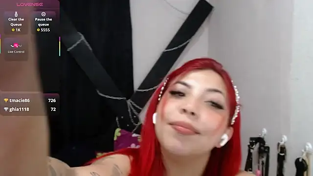 Chat +18 de alissia_kent ao vivo