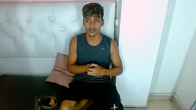 عرض كام Angel_foxc13