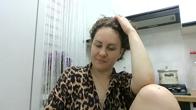 MeadowEyes Chat XXX in diretta