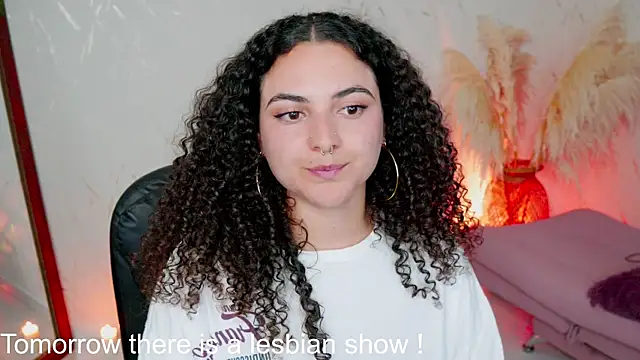 Онлайн чат XXX merida_bell18