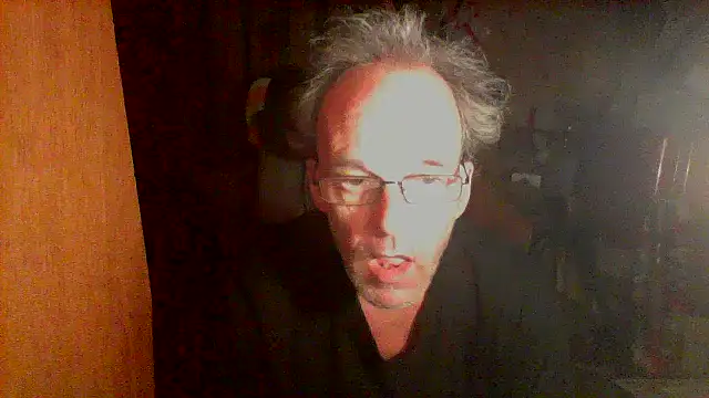 nice6incs Show in webcam