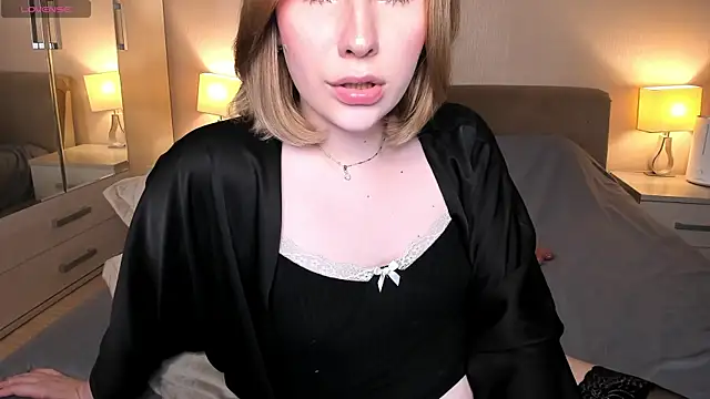 Pokazy przed kamerką – Dianaa_Rose