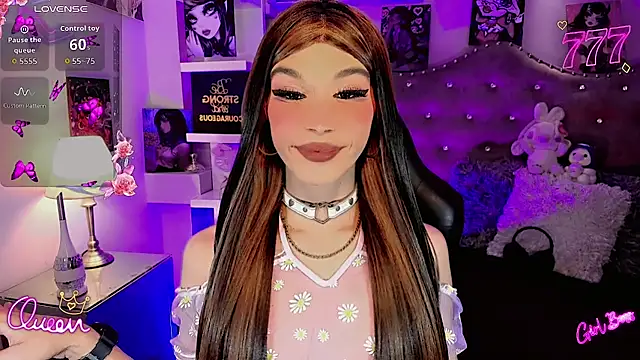 Megaan_Dolll Pertunjukan Webcam