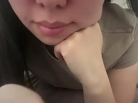 yellow_baby's Live XXX Chat
