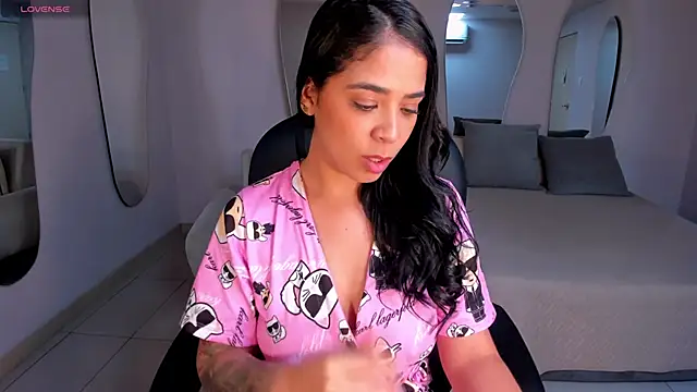 LucyCarter1 – Naživo XXX chat