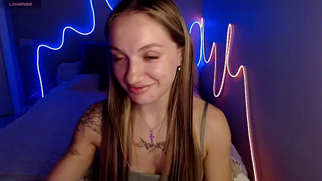 Chatroom XXX en direct de MirrraMisss
