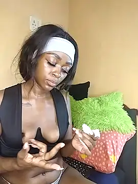 xxTatiannaxx 在線直播表演