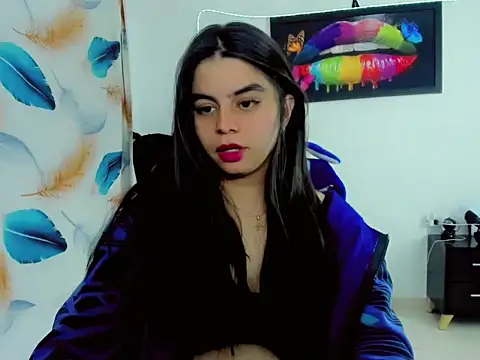Maddi_ivanova2026: вебкам-шоу
