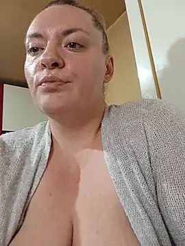 DiamondMia11 – webcam-show