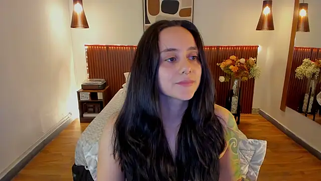 KatherineBond Adlı Modelin Canlı XXX Sohbeti