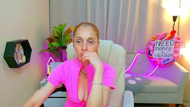 Show modela BreeTerner na web-kameri