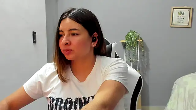 __Emma__11__Lecat_: απευθείας συνομιλία ΧΧΧ