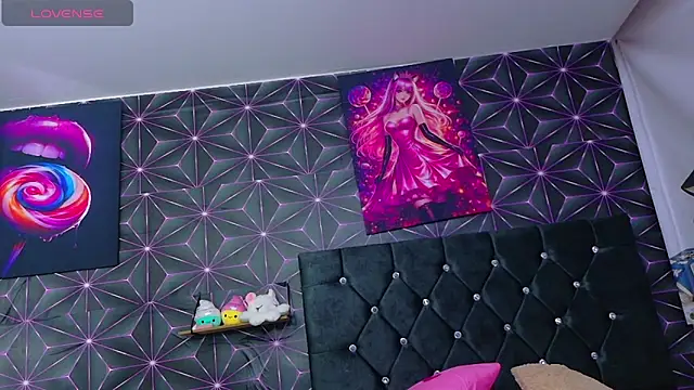 Webkamerová show Sharlotshh