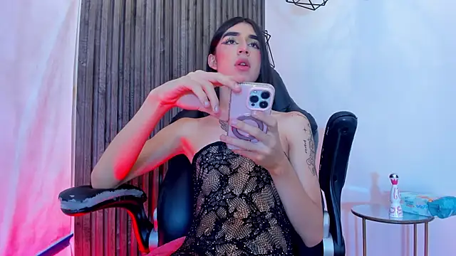 lana_gill1 Show Webcam