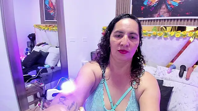 Luna_Naughty1 Chat XXX in diretta