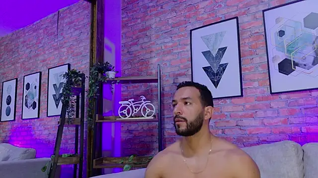 mike-collinss' Webcam Show