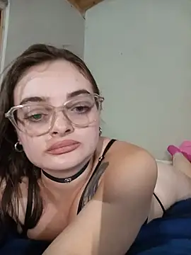 Emmacut's Live XXX Chat
