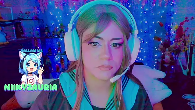 Chat +18 de _niiky ao vivo