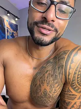 LiamGarcia1 Show Webcam