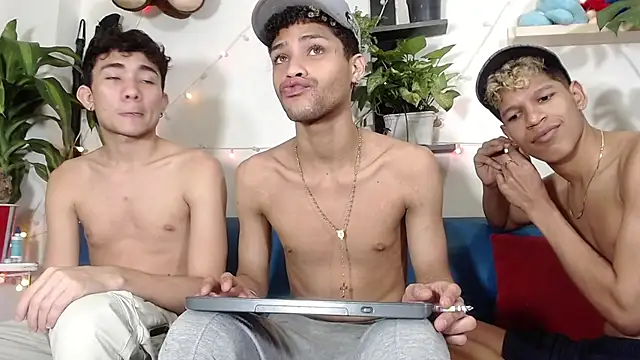 STRANGER_BOYS Webcam show