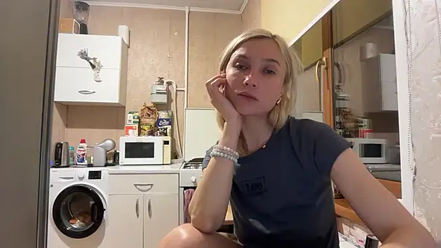 Онлайн чат XXX AngelJeni
