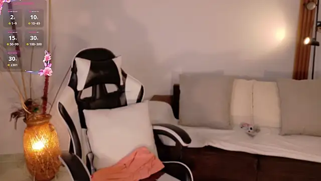 ChloeMoreti Live XXX-Chat