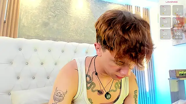 Tomy_Rox Chat XXX in diretta