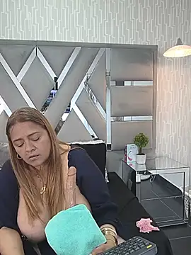 MonzerratBoyer Chat XXX in diretta