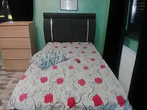 brunettfir3 Webcam show
