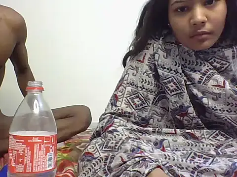 lovely_jullyy 网络视讯表演