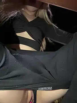 Chatroom XXX en direct de AlyssaFoxx_