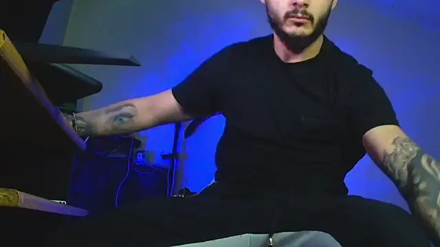 Živý XXX chat XanderCage99