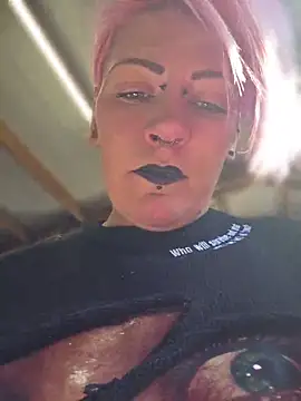 PinkTheHawk Live XXX-Chat