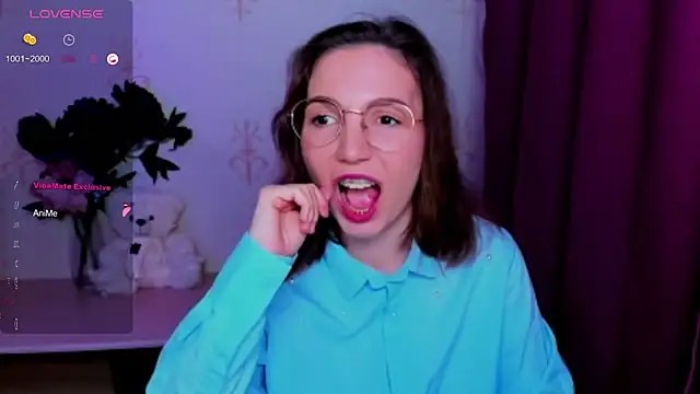 KindHazelHere_'s Live XXX Chat