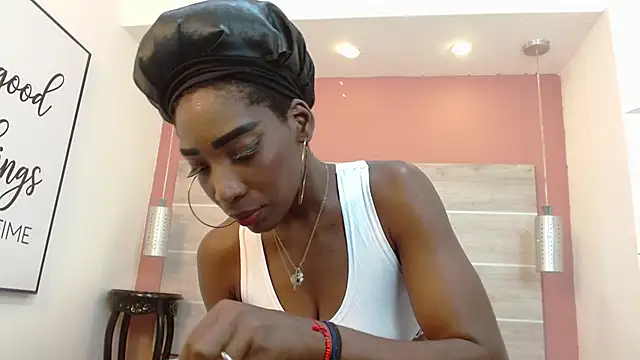AlexandraCambell Adlı Modelin Canlı Sohbet Odası