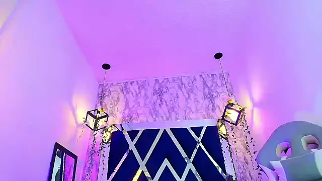 charlotte_bluee Chat XXX in diretta