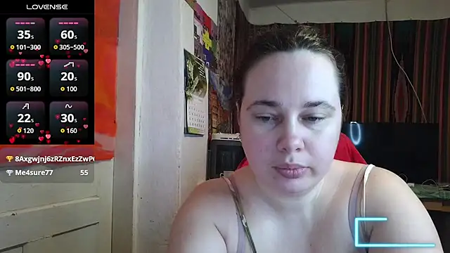 Онлайн чат XXX Cora_Maro